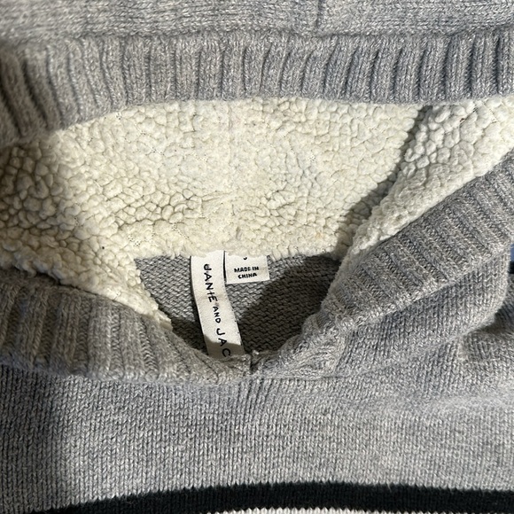 GUC Janie and Jack size 5 hooded sweater - Picture 2 of 6